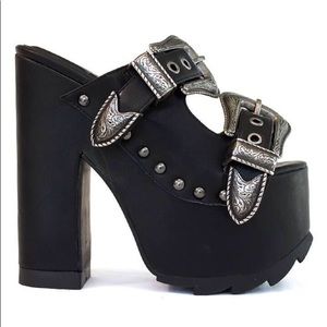 YRU Dreamr platforms Black rocket goth punk sexy 8